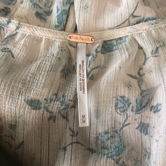 Free People Final Rose Blouse Balloon Sleeves Smocked in Vintage Combo Medium - Picture 7 of 9